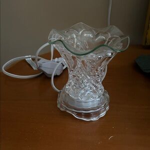 Elegant Clear Glass Warmer